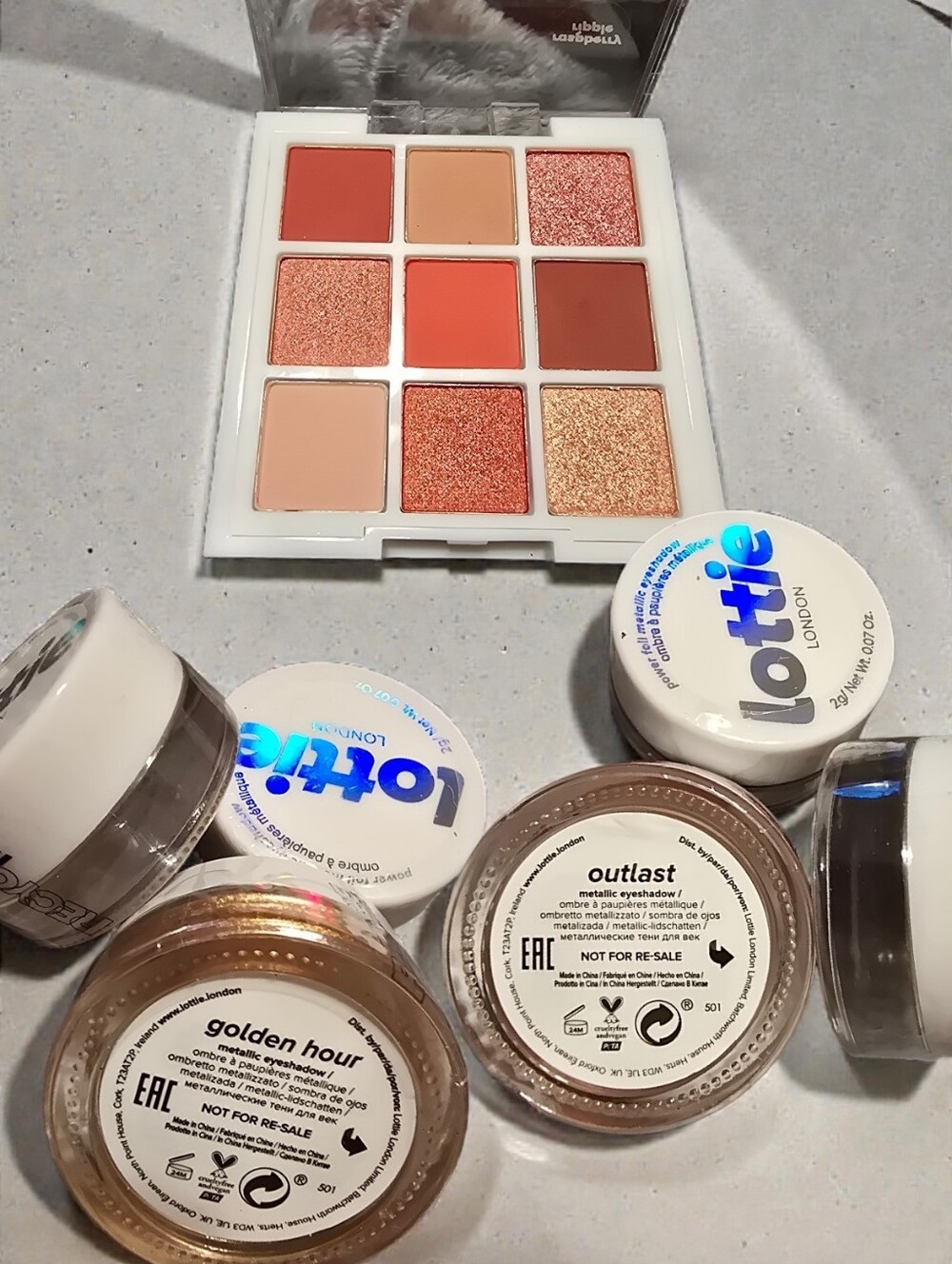 7 Piece LOTTIE Eyeshadow Bundle!!